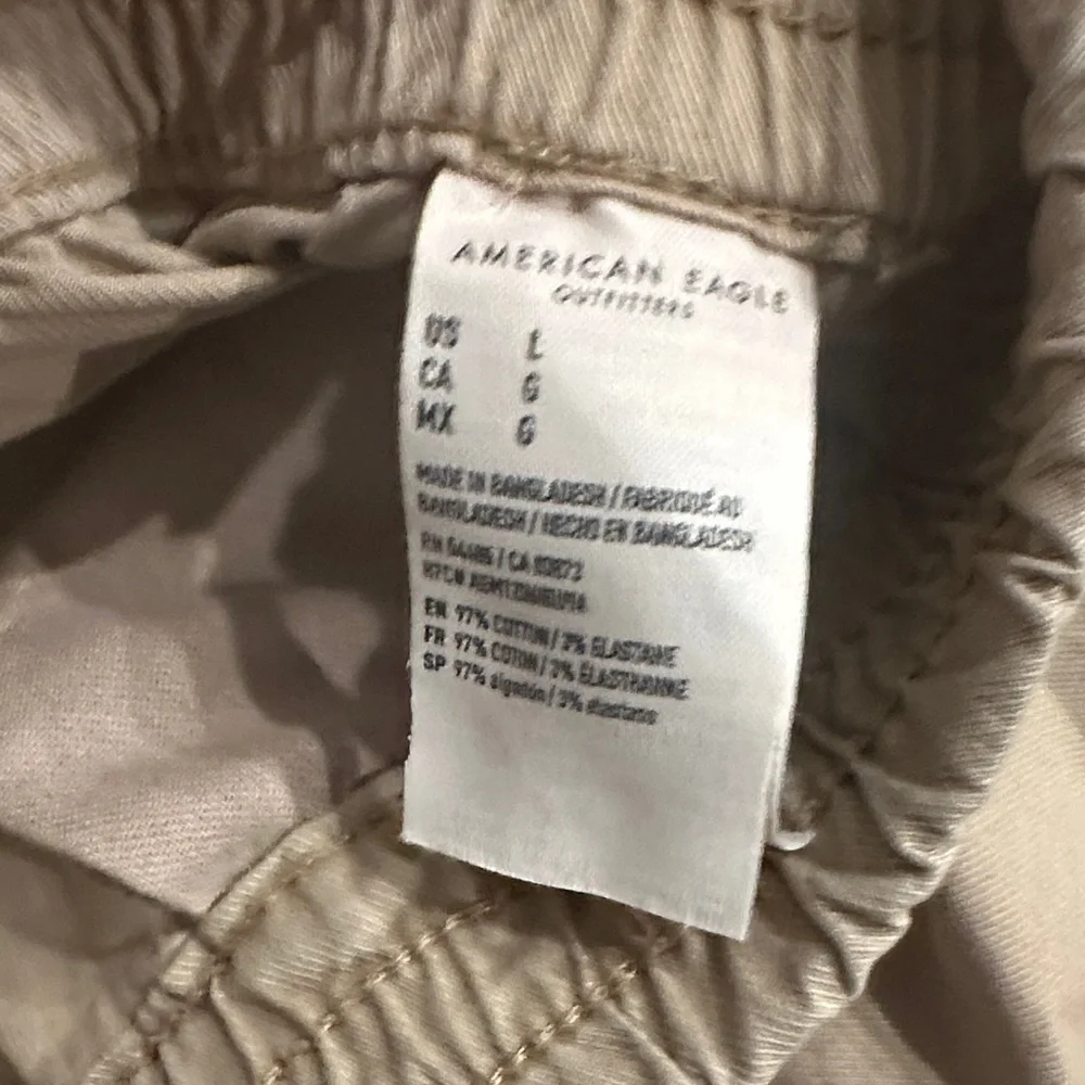 American Eagle Outfitters Men's Tan Athletic Shorts - Picture 3 of 4